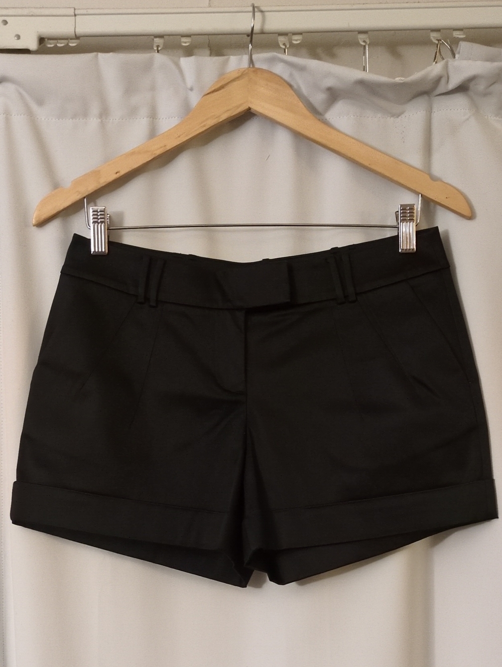 Guess By Marciano Women's Black Tailored Cuffed Shorts